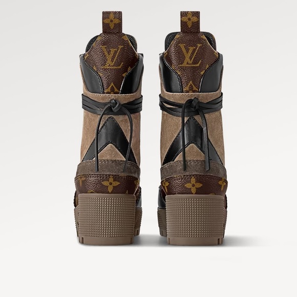 Laureate Platform Desert Boot - Picture 2 of 13